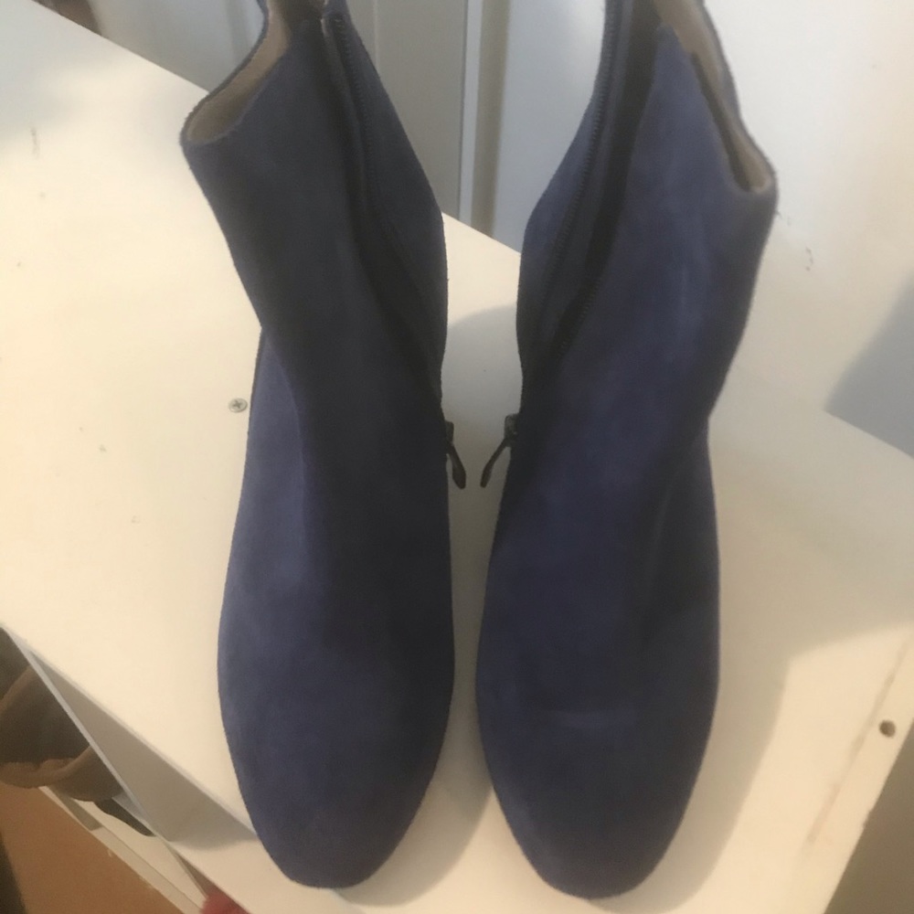 Vince Camuto Royal Blue Booties Size 9.5